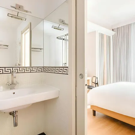 Piazza Di Spagna Hotel, Sonder By Marriott Bonvoy Rome Exterior photo